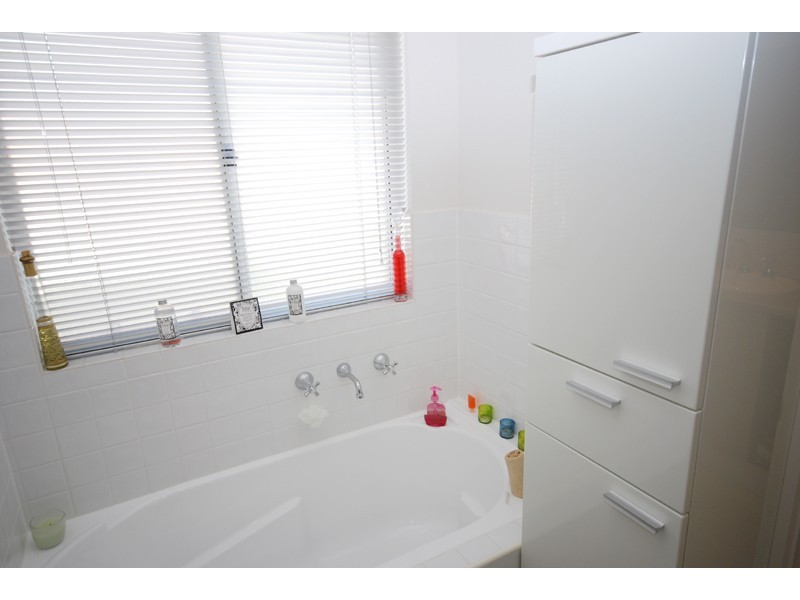 6 Dowton Place, Greenwith SA 5125