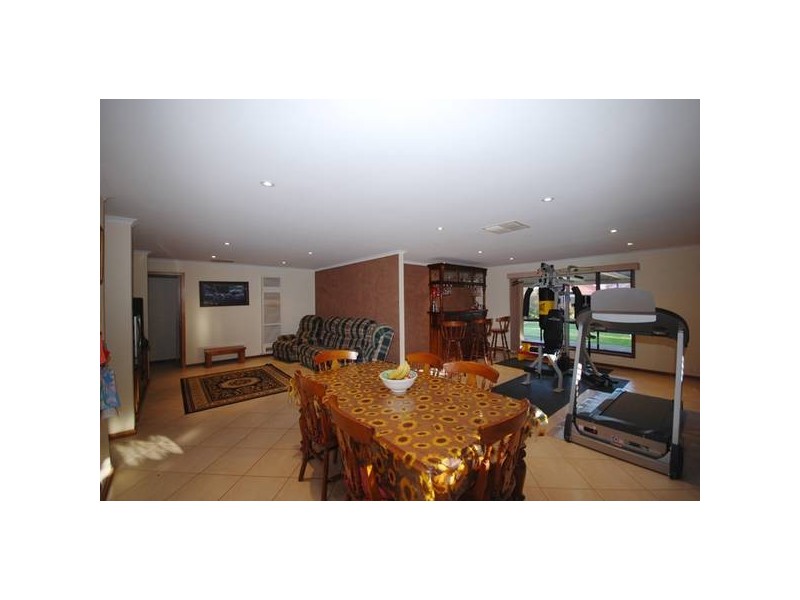 1 Samuel Court, Greenwith SA 5125