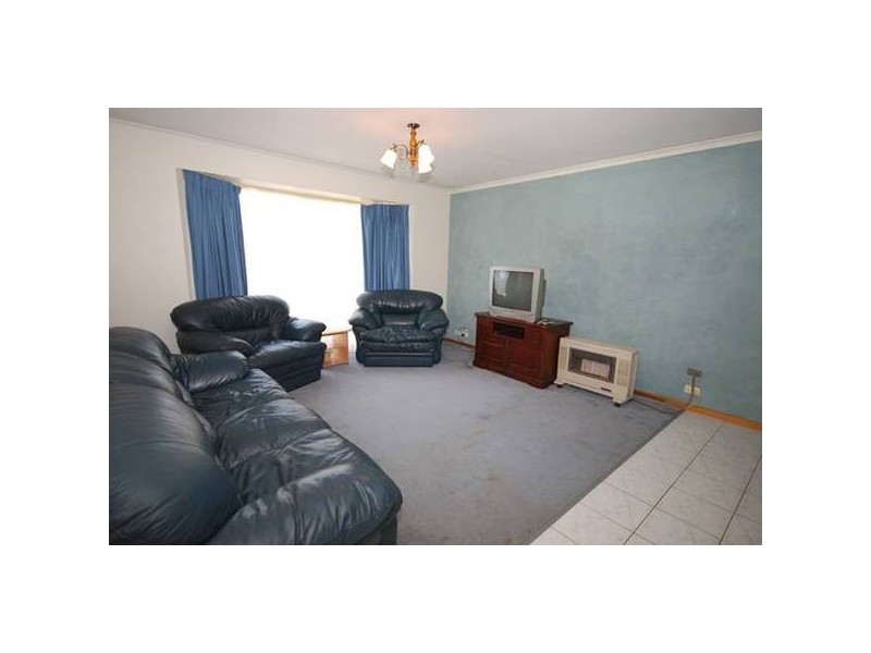 17 Betty Road, Lewiston SA 5501