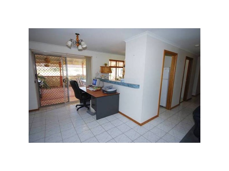 17 Betty Road, Lewiston SA 5501