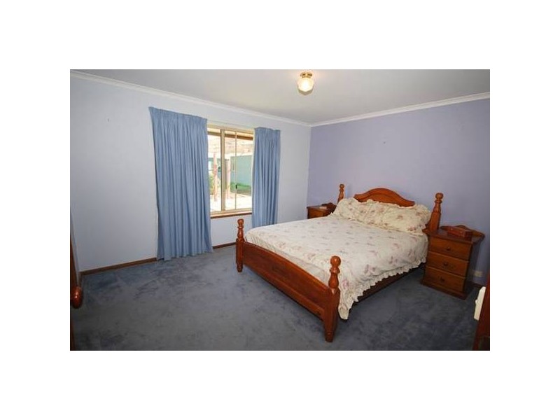 17 Betty Road, Lewiston SA 5501