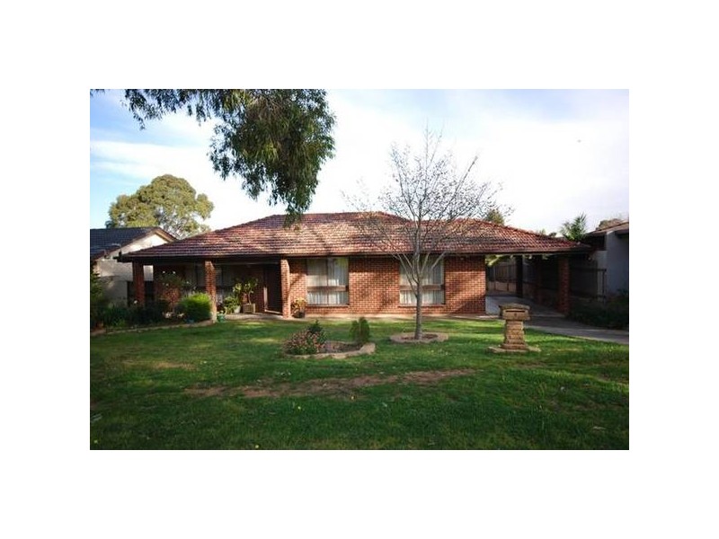 9 Lugarno Street, Redwood Park SA 5097