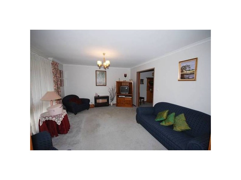 9 Lugarno Street, Redwood Park SA 5097