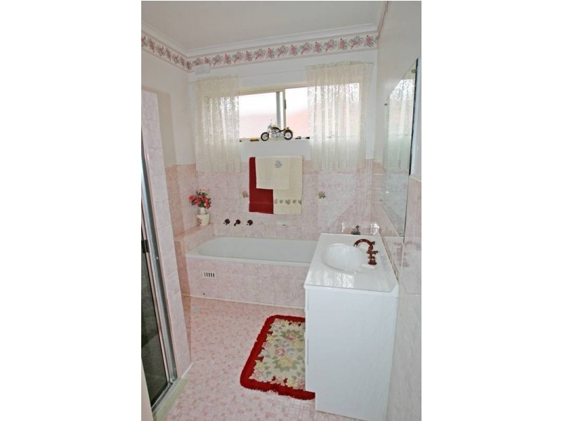 10 Ascham Road, Hope Valley SA 5090