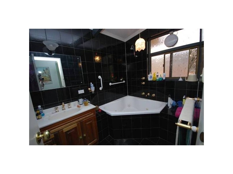49 Knightsbridge Avenue, Valley View SA 5093