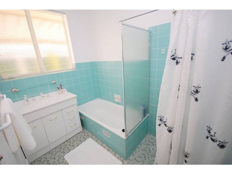 9 Benaud Avenue, Salisbury East SA 5109