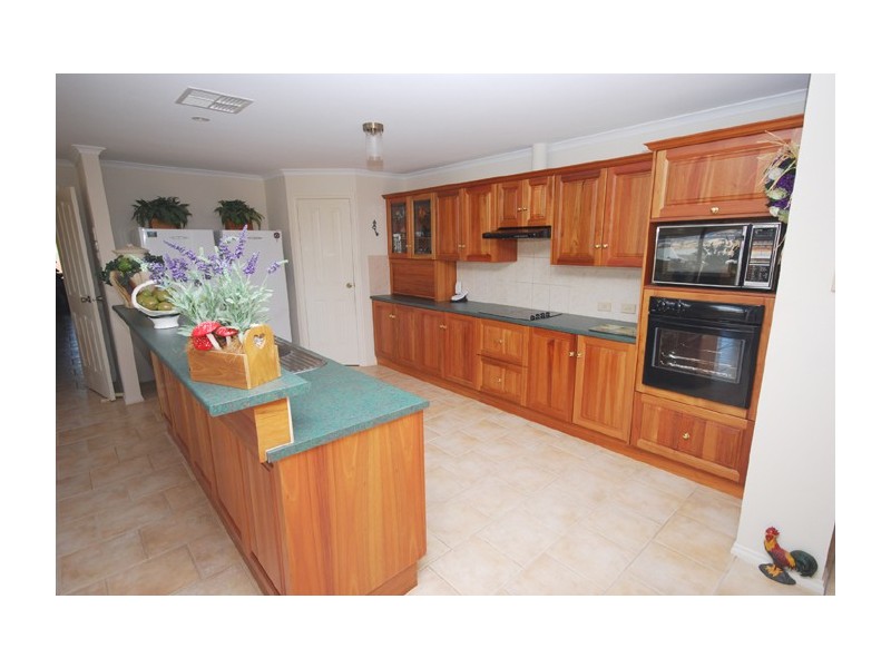 4 Lofty Rise, Greenwith SA 5125