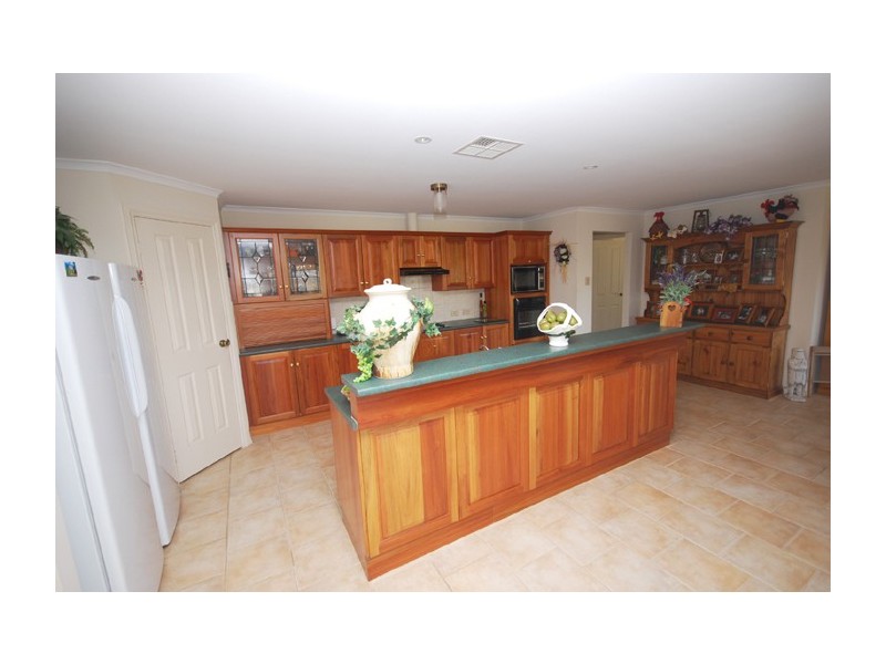 4 Lofty Rise, Greenwith SA 5125