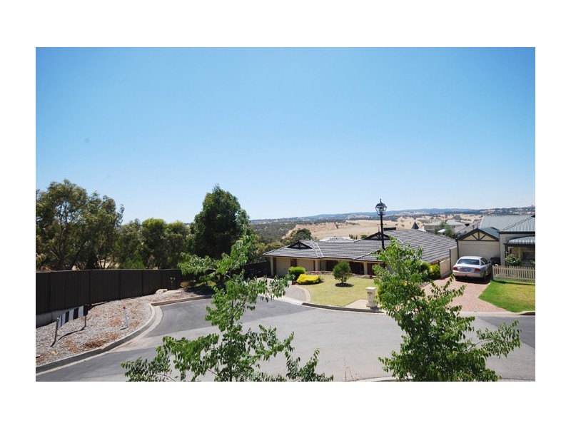 4 Lofty Rise, Greenwith SA 5125