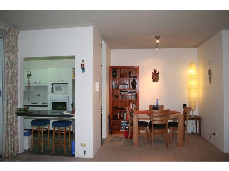 6/10-14 Hampton Court Road, Carlton NSW 2218