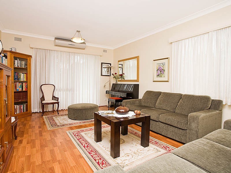 4/64-66 Hampton Court Road, Carlton NSW 2218