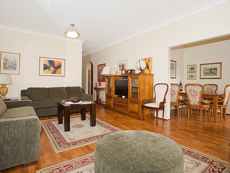 4/64-66 Hampton Court Road, Carlton NSW 2218