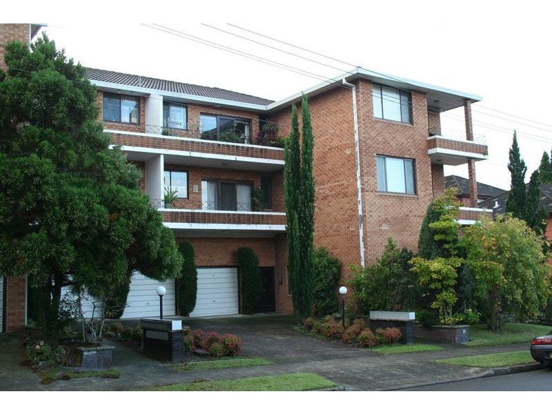 4/10-12 Carnarvon Street, Carlton NSW 2218