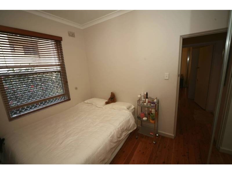2/10 Garfield Street, Carlton NSW 2218