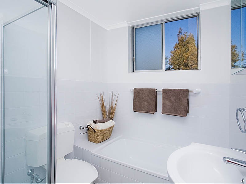 3/39 Willison Road, Carlton NSW 2218