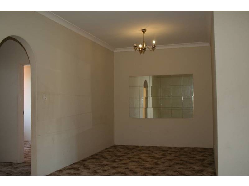 13/16-20 Hampton Court Road, Carlton NSW 2218