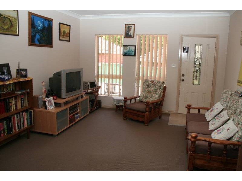 2/64 Beaconsfield Street, Bexley NSW 2207