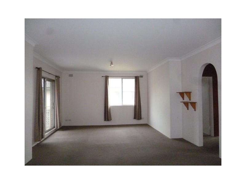 8/52-54 Hampton Court Road, Carlton NSW 2218