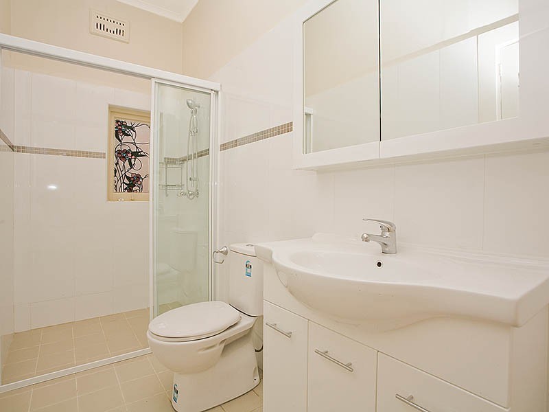 6 Colvin Avenue, Carlton NSW 2218