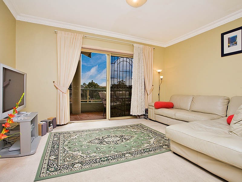 1/10 Argyle Street, Carlton NSW 2218