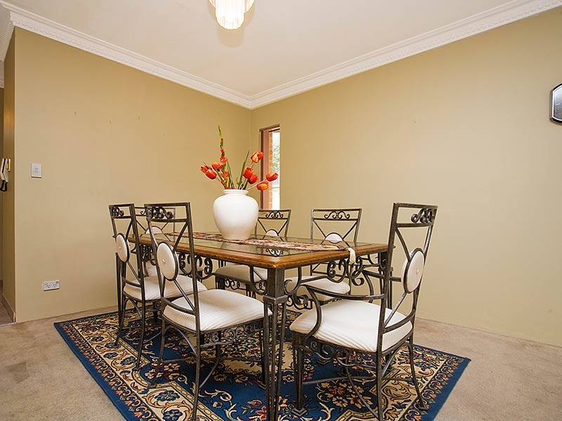 1/10 Argyle Street, Carlton NSW 2218