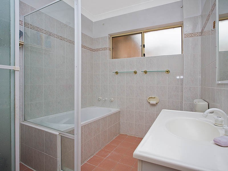 1/10 Argyle Street, Carlton NSW 2218