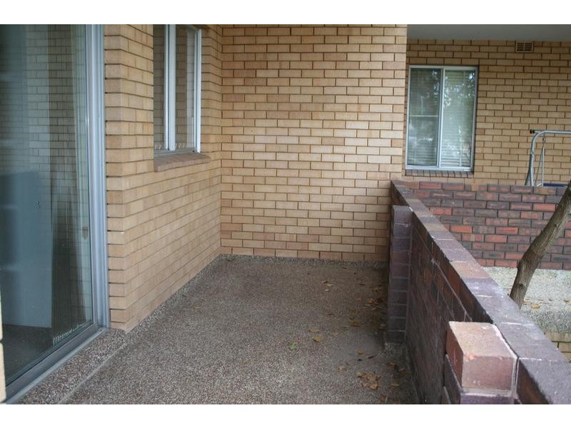 2/18 Carlton Parade, Carlton NSW 2218