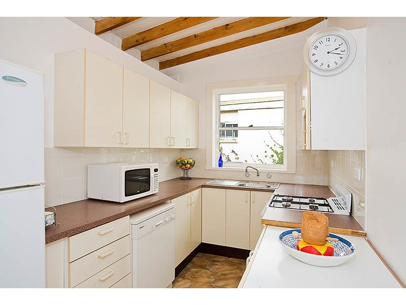 8 Colvin Avenue, Carlton NSW 2218