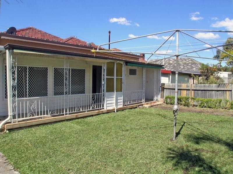 17 O’merea Street, Carlton NSW 2218