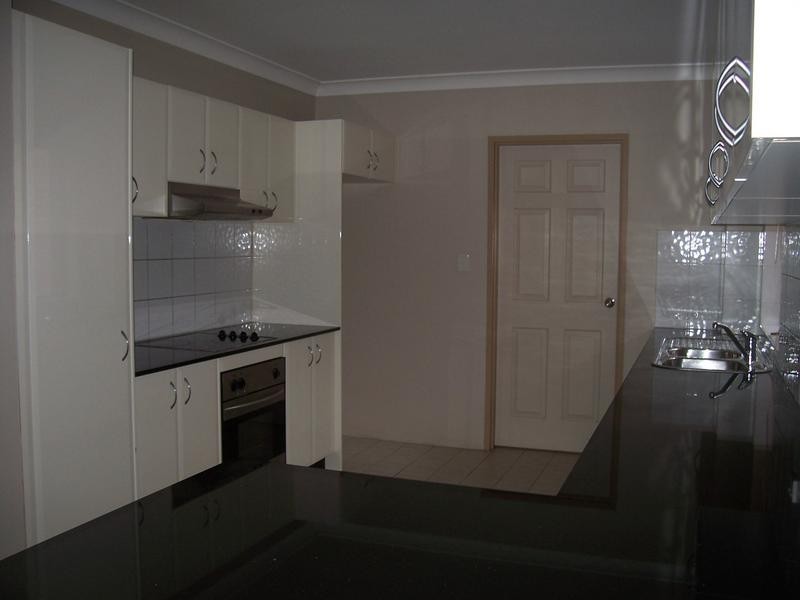 8 Shaftesbury Street, Carlton NSW 2218