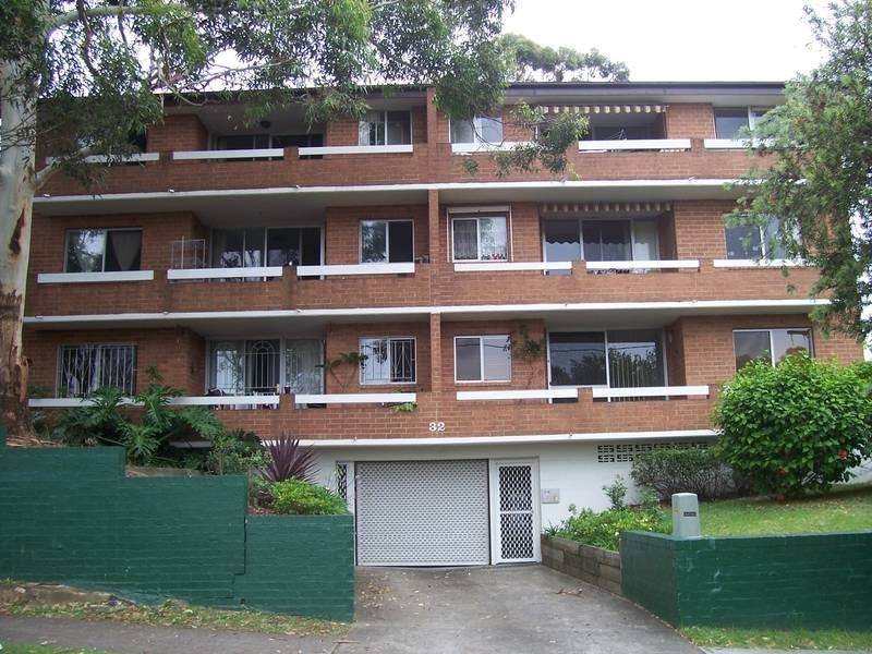 1/32 Short Street, Carlton NSW 2218