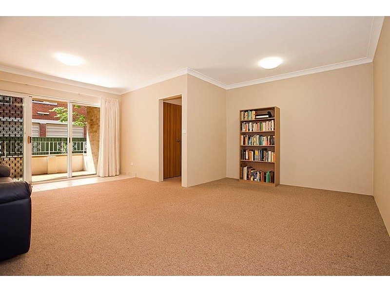 2/22-26 Garfield Street, Carlton NSW 2218