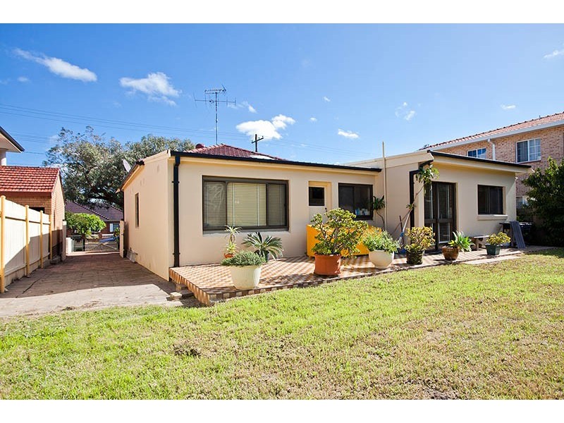 12 Burgess Street, Beverley Park NSW 2217