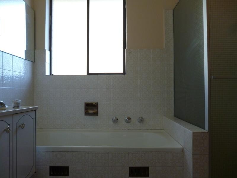 7/13 Winchester Street, Carlton NSW 2218