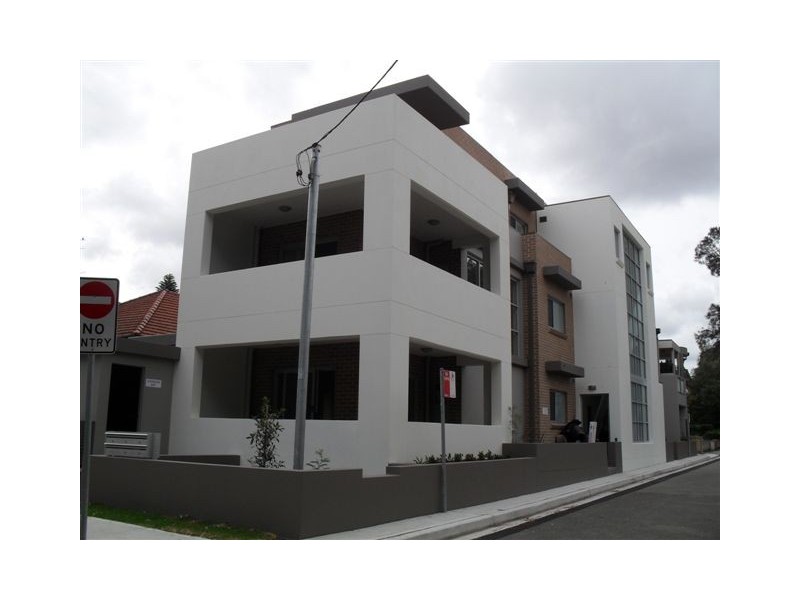 2/1 Bembridge Street, Carlton NSW 2218