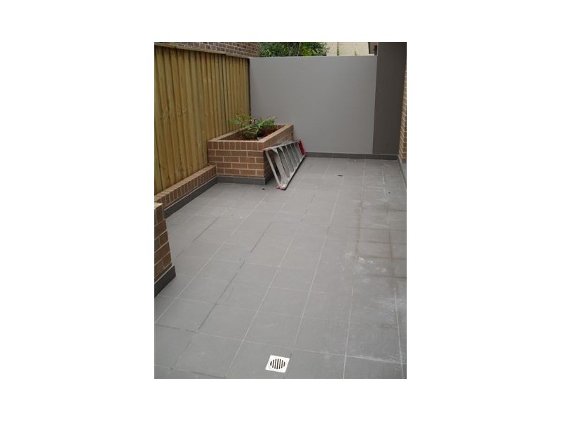 2/1 Bembridge Street, Carlton NSW 2218