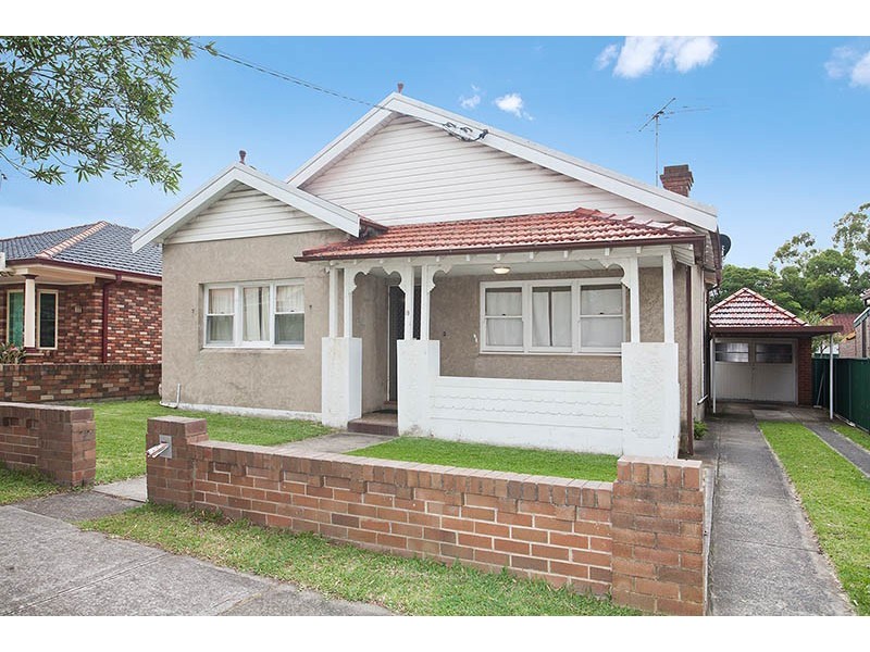 19 Wheeler Street, Carlton NSW 2218