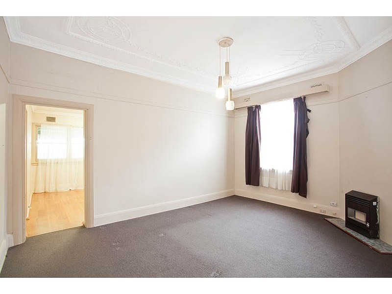 19 Wheeler Street, Carlton NSW 2218