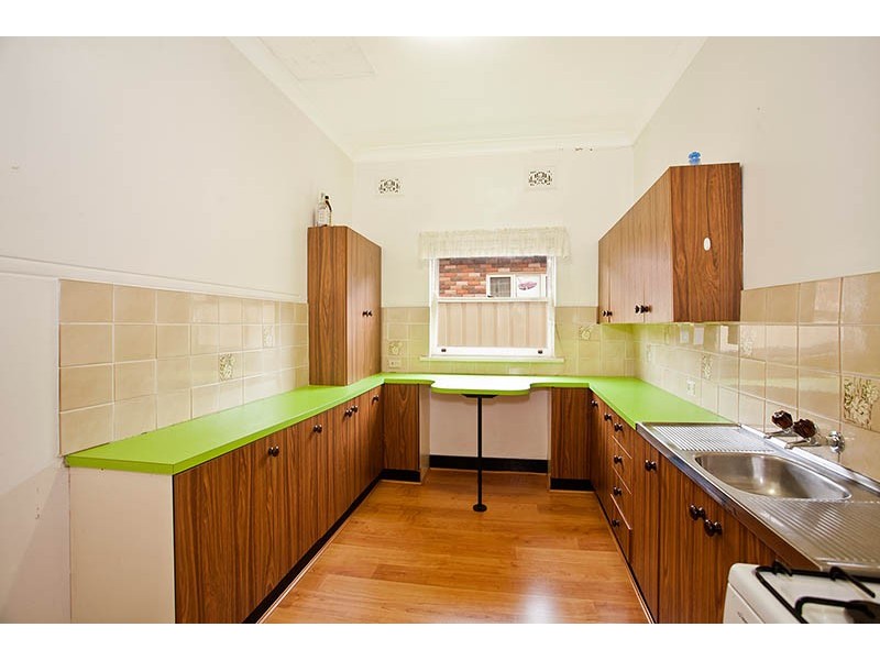 19 Wheeler Street, Carlton NSW 2218