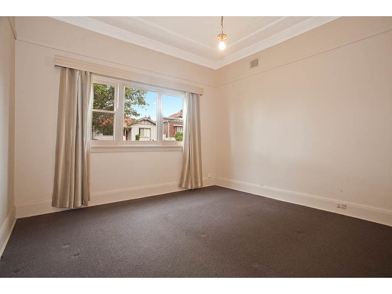 19 Wheeler Street, Carlton NSW 2218