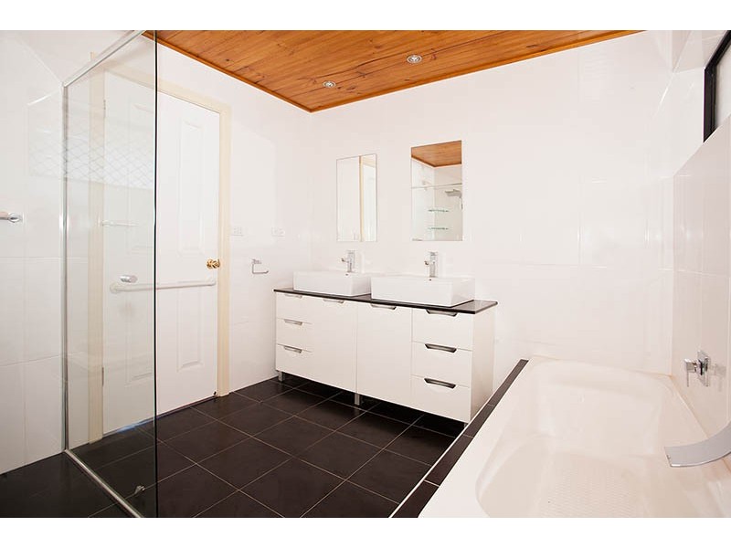 7 Poulton Avenue, Beverley Park NSW 2217