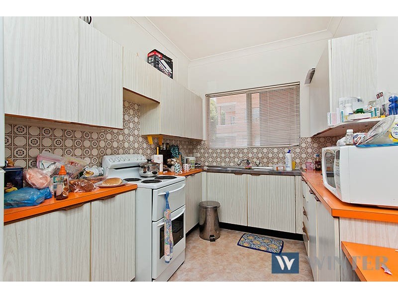 2/7 Shaftesbury Street, Carlton NSW 2218