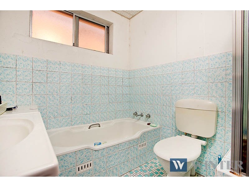 2/7 Shaftesbury Street, Carlton NSW 2218