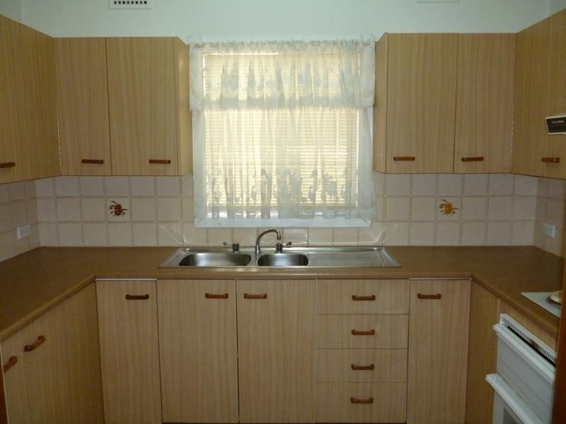 3 Pomona Street, Greenacre NSW 2190