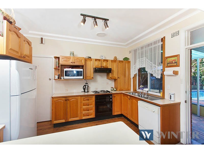 12 Sunlea Avenue, Mortdale NSW 2223