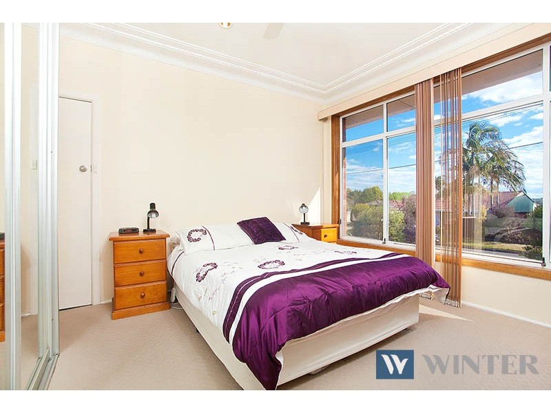 12 Sunlea Avenue, Mortdale NSW 2223