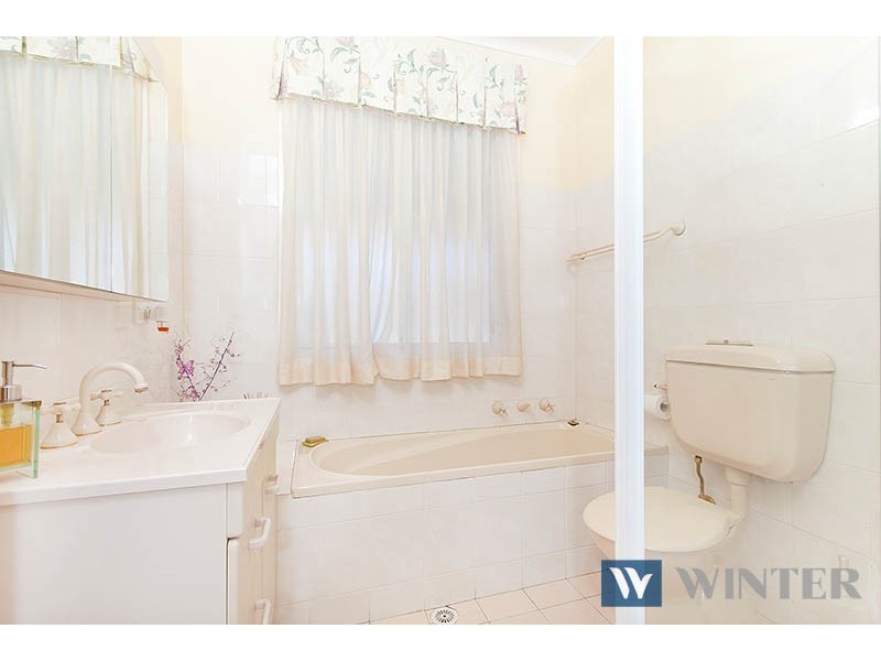 12 Sunlea Avenue, Mortdale NSW 2223