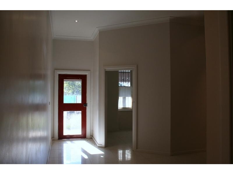 282 Railway Parade, Carlton NSW 2218