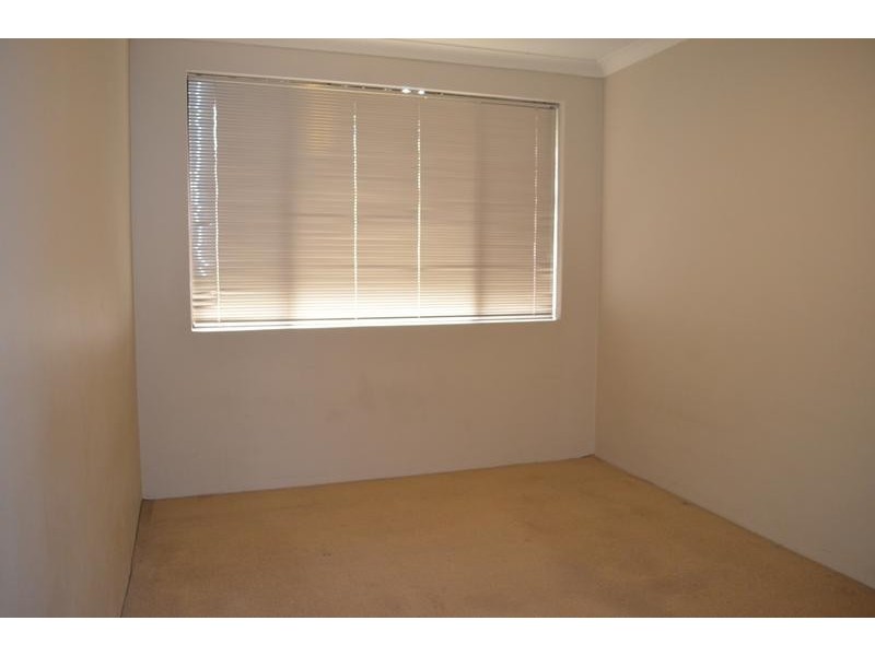 8/376 Railway Parade, Carlton NSW 2218