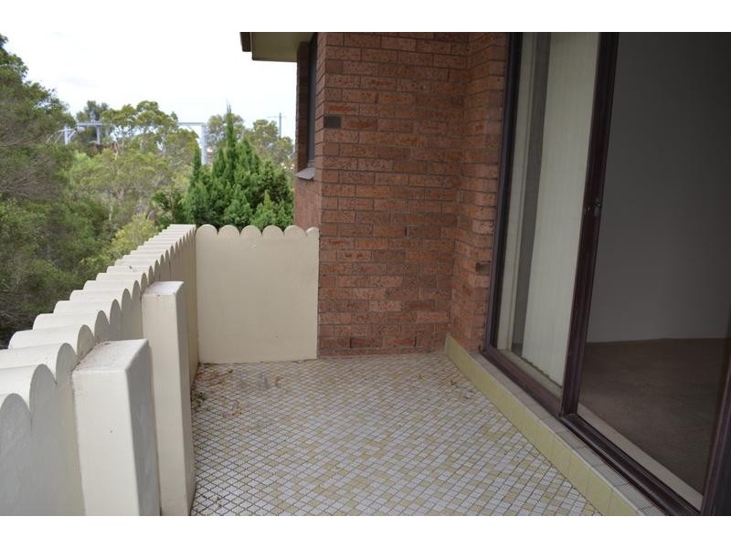 8/376 Railway Parade, Carlton NSW 2218